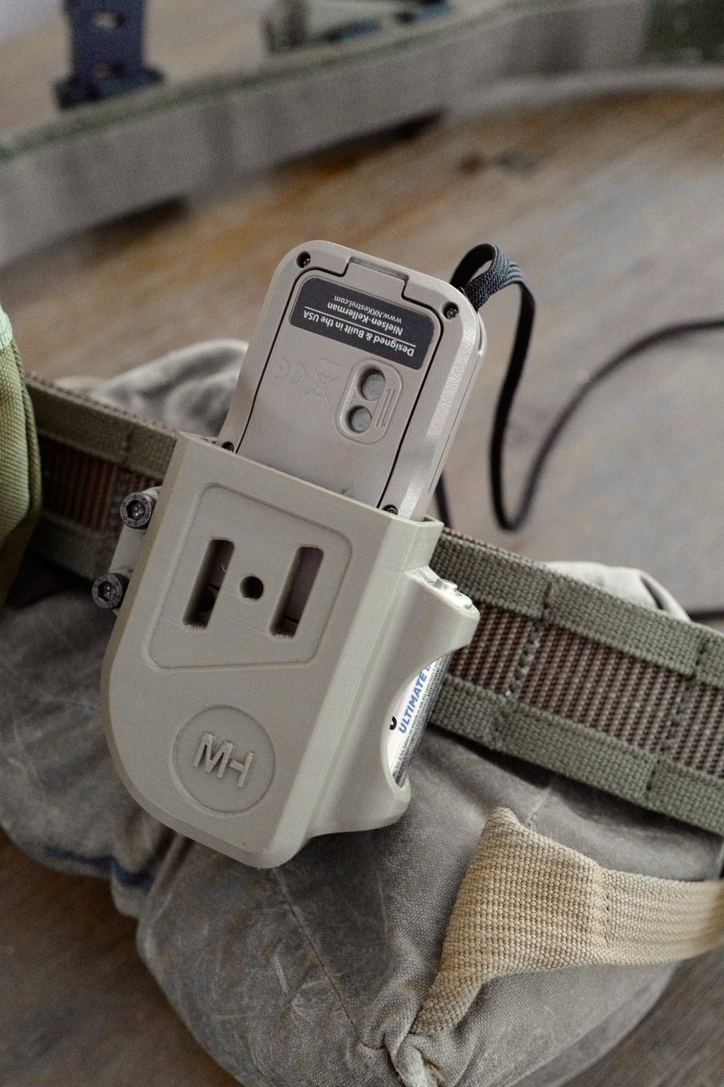 Kestrel belt holster